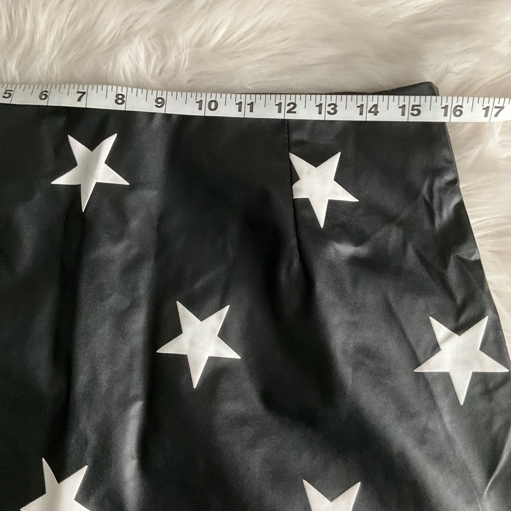 Black Star Print Faux leather Women's Skirt - Picture 8 of 11